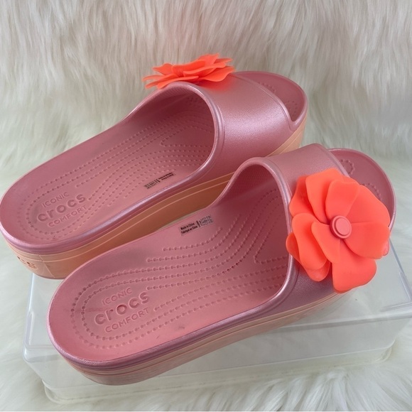 CROCS PLATFORM VIVIC BLOOMS PINK SLIDES-SANDALS SIZE 9 WOMAN - Picture 5 of 12